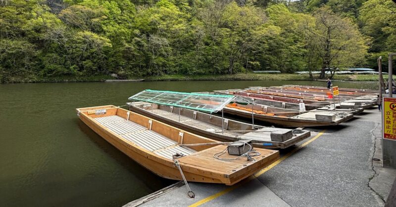 猊鼻渓の川下りで乗る舟