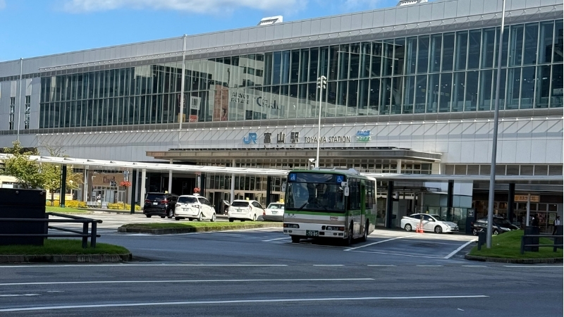 富山駅