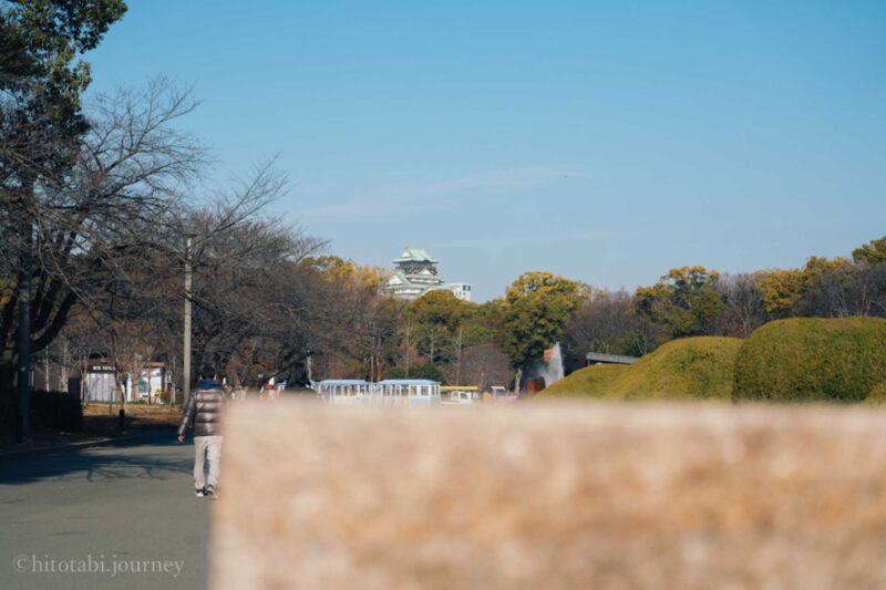 大阪城公園入り口からの大阪城