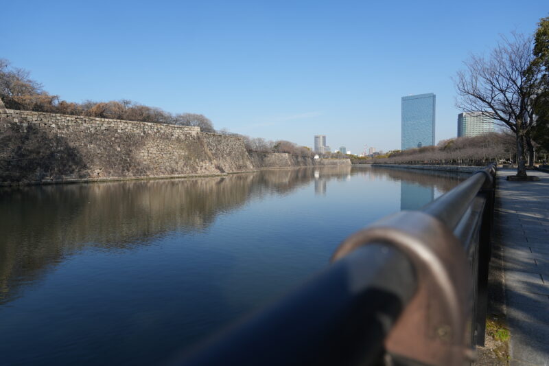 大阪城の外堀の川
