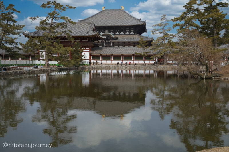 鏡池に映る東大寺