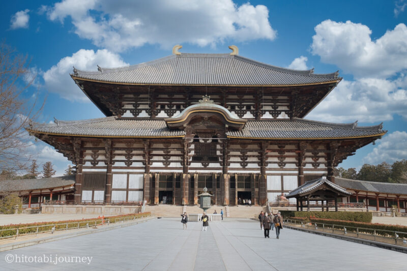 正面から見た東大寺