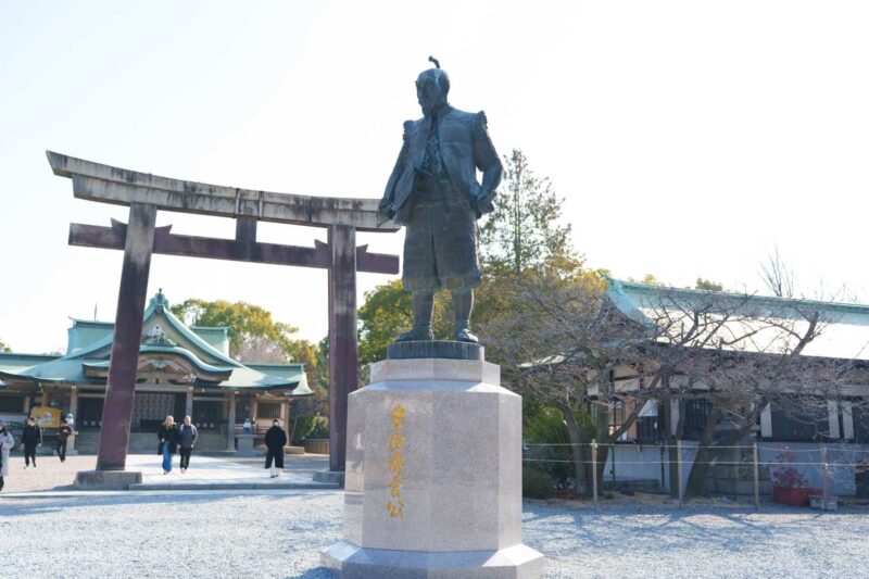 豊臣秀吉像と豊国神社